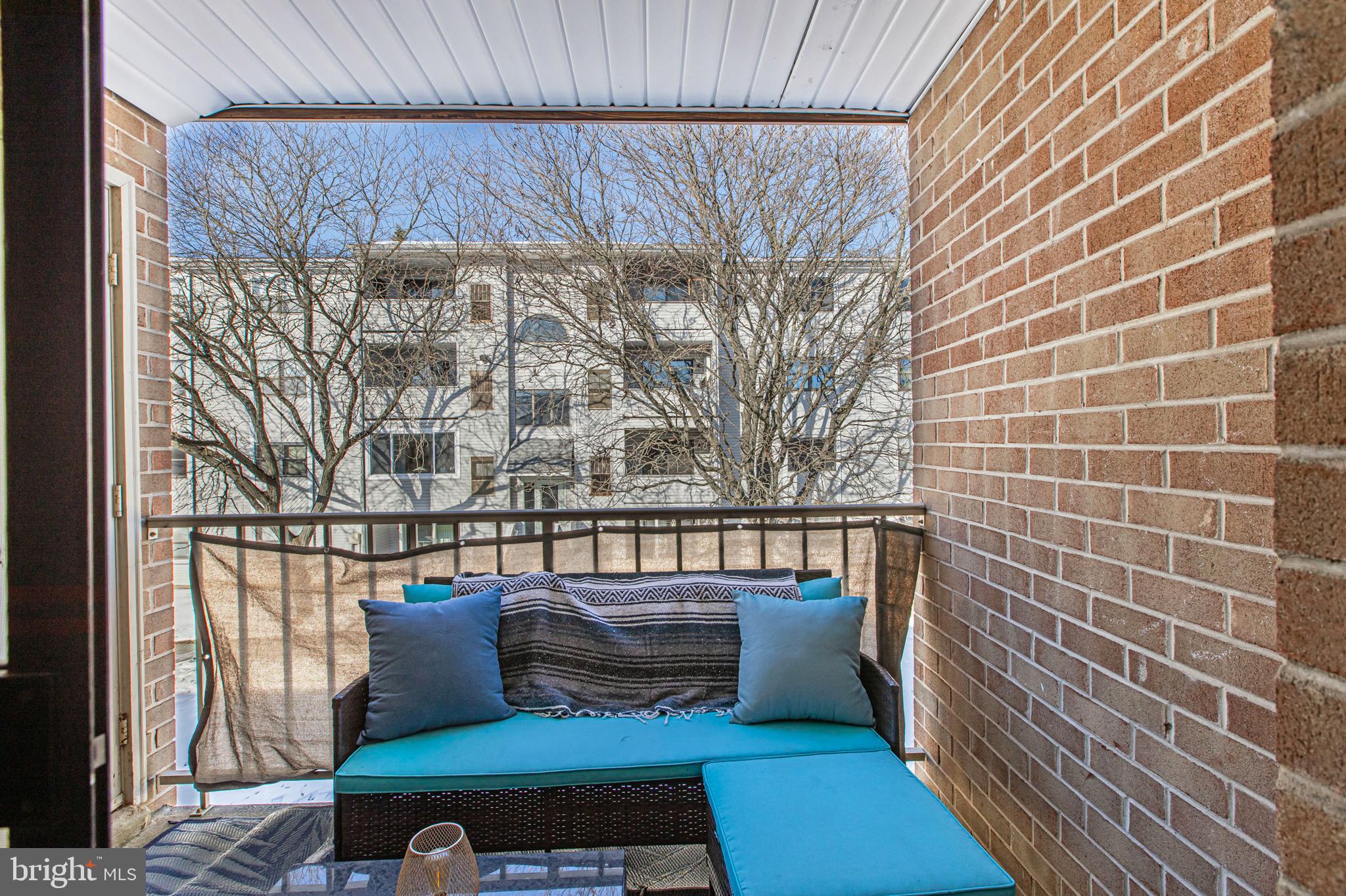 GOVERNOR'S HOUSE - Residential