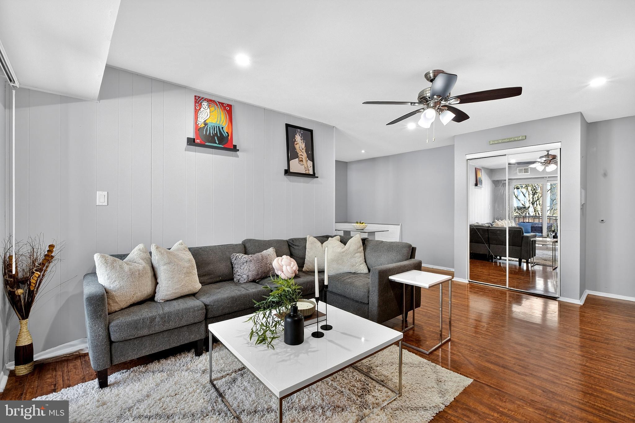 GOVERNOR'S HOUSE - Residential