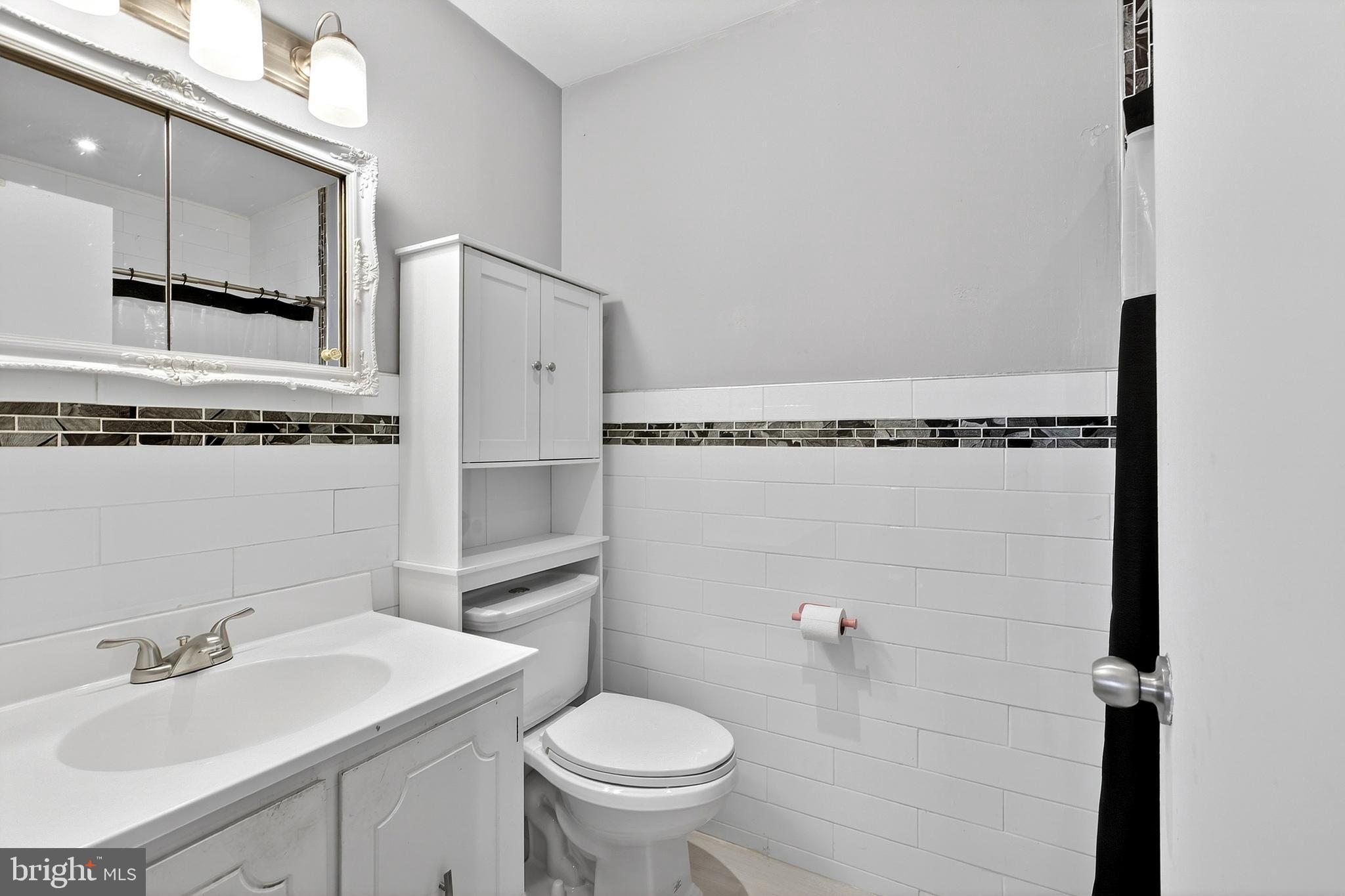 GOVERNOR'S HOUSE - Residential