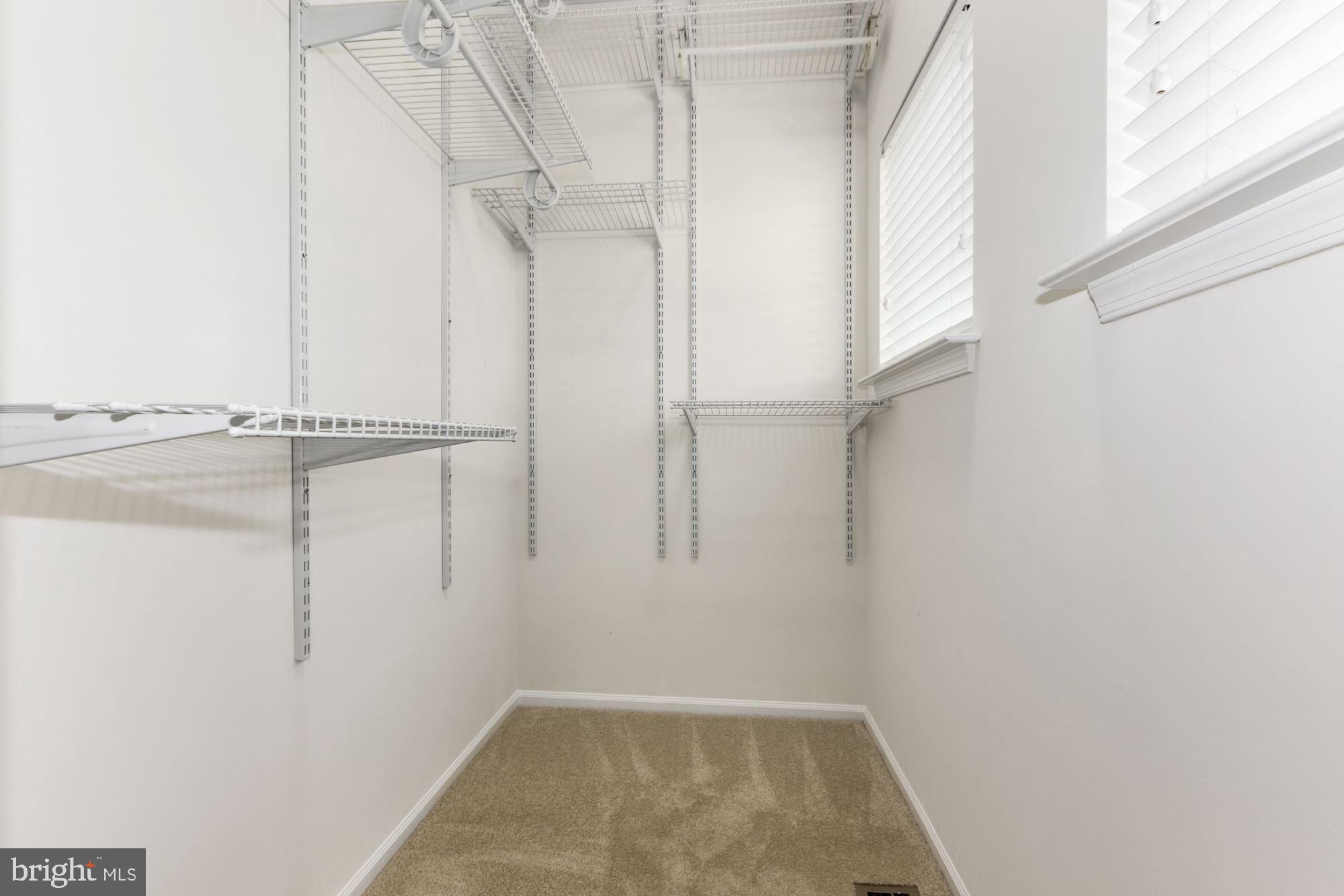 THE TOWNES CONDOMINIUM - Residential Lease