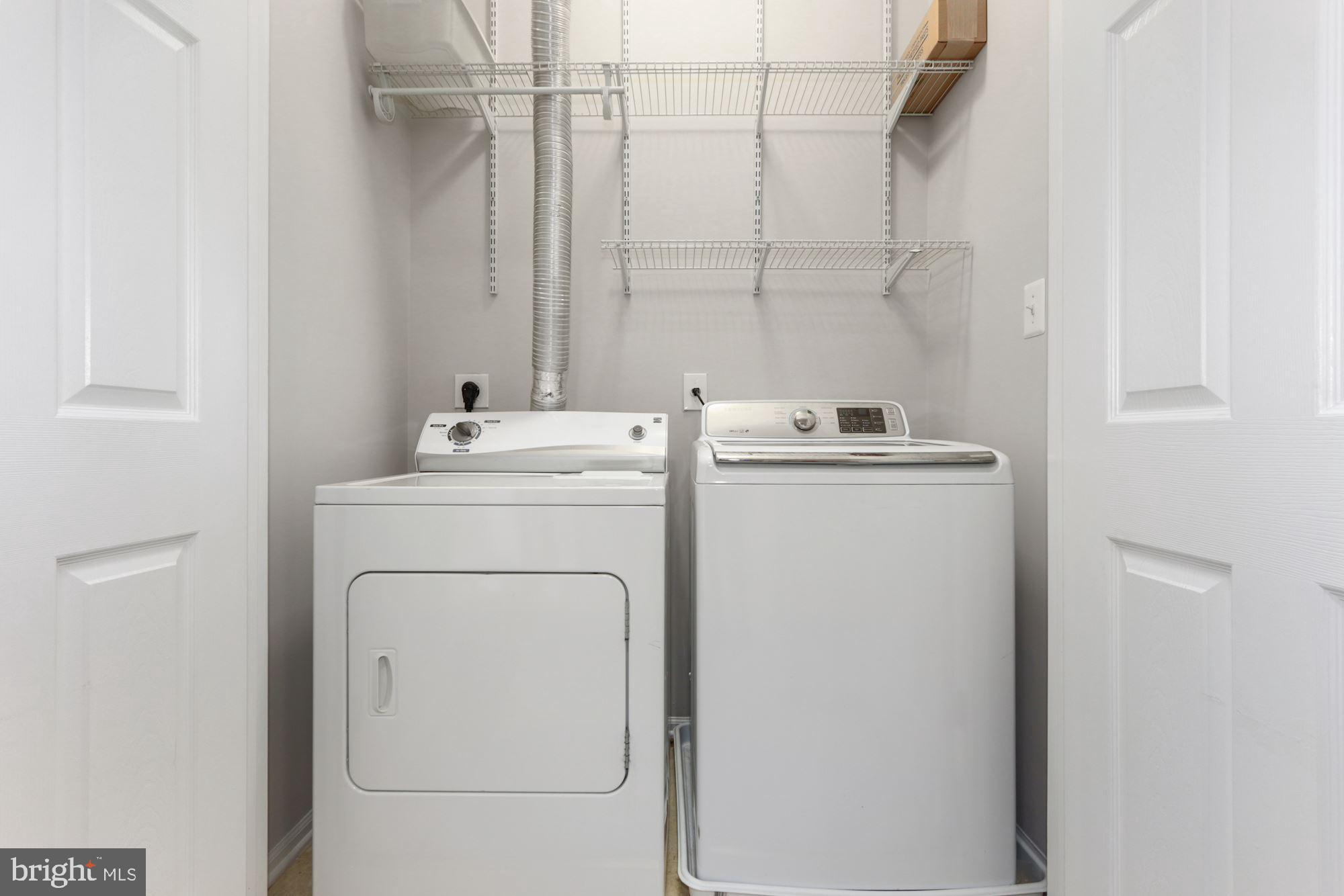 THE TOWNES CONDOMINIUM - Residential Lease