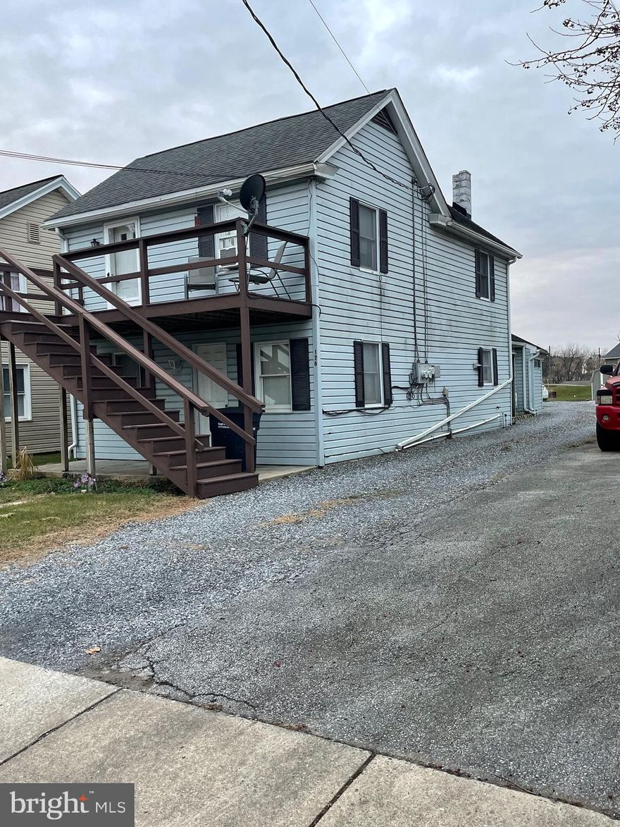 A 2 unit found right in the heart of Gordonville.  Both units are 1 bedroom, the downstairs unit is very large.  Both units have stove, and refridge in the kitchens that belong to the property.  The upstairs apartment has a tub shower combo in the bathroom and the 1st floor apartment has a stall shower combo.  These units have been filled for a long time and are currently managed by Hostetter Rentals in Gap. There is private parking in the back, a deck for the 2nd floor tenant and a porch for the 1st floor.