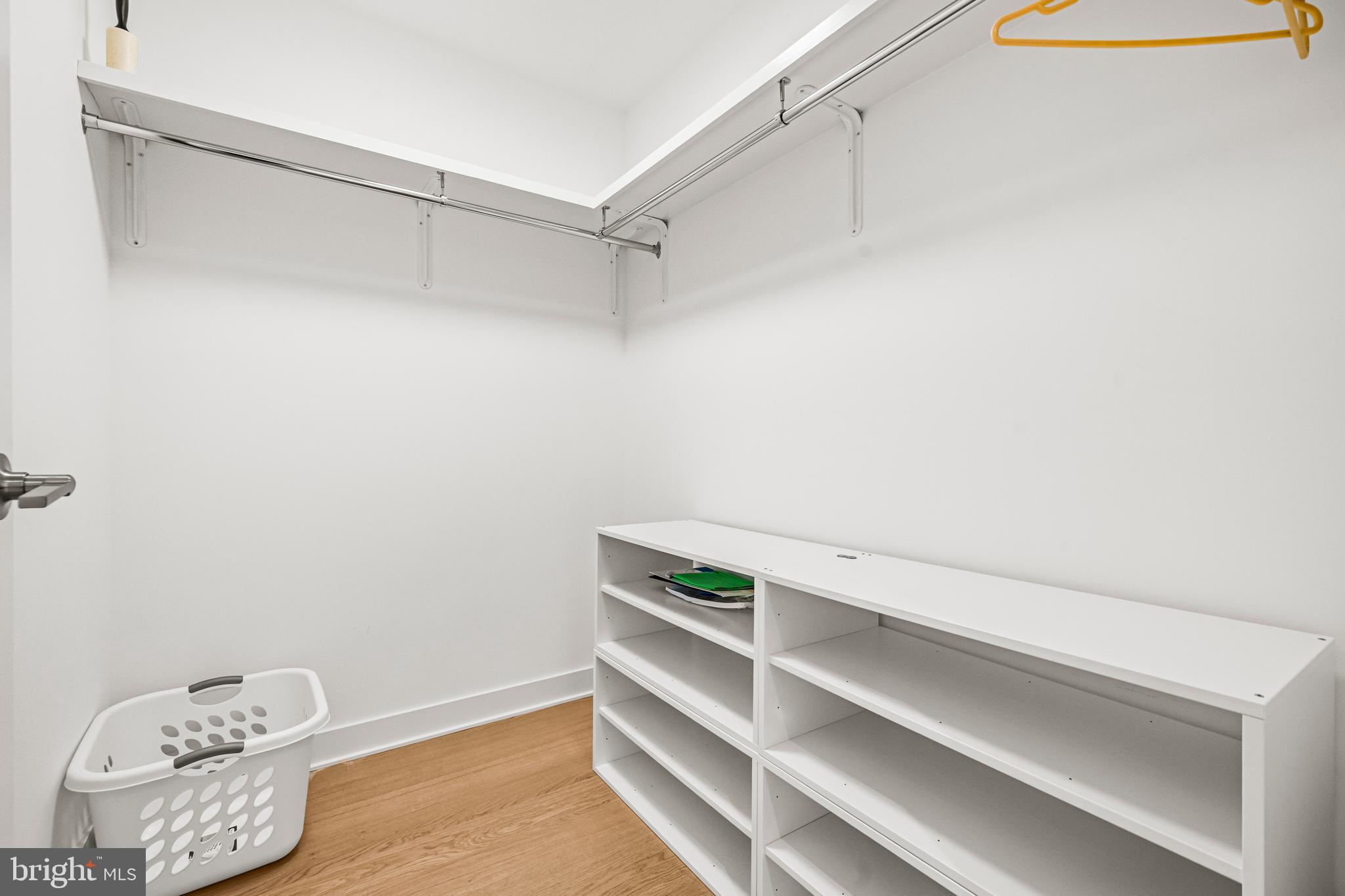 THE VERSE CONDO - Residential