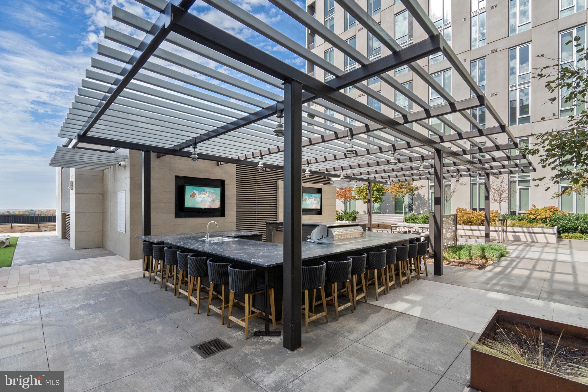 THE VERSE CONDO - Residential