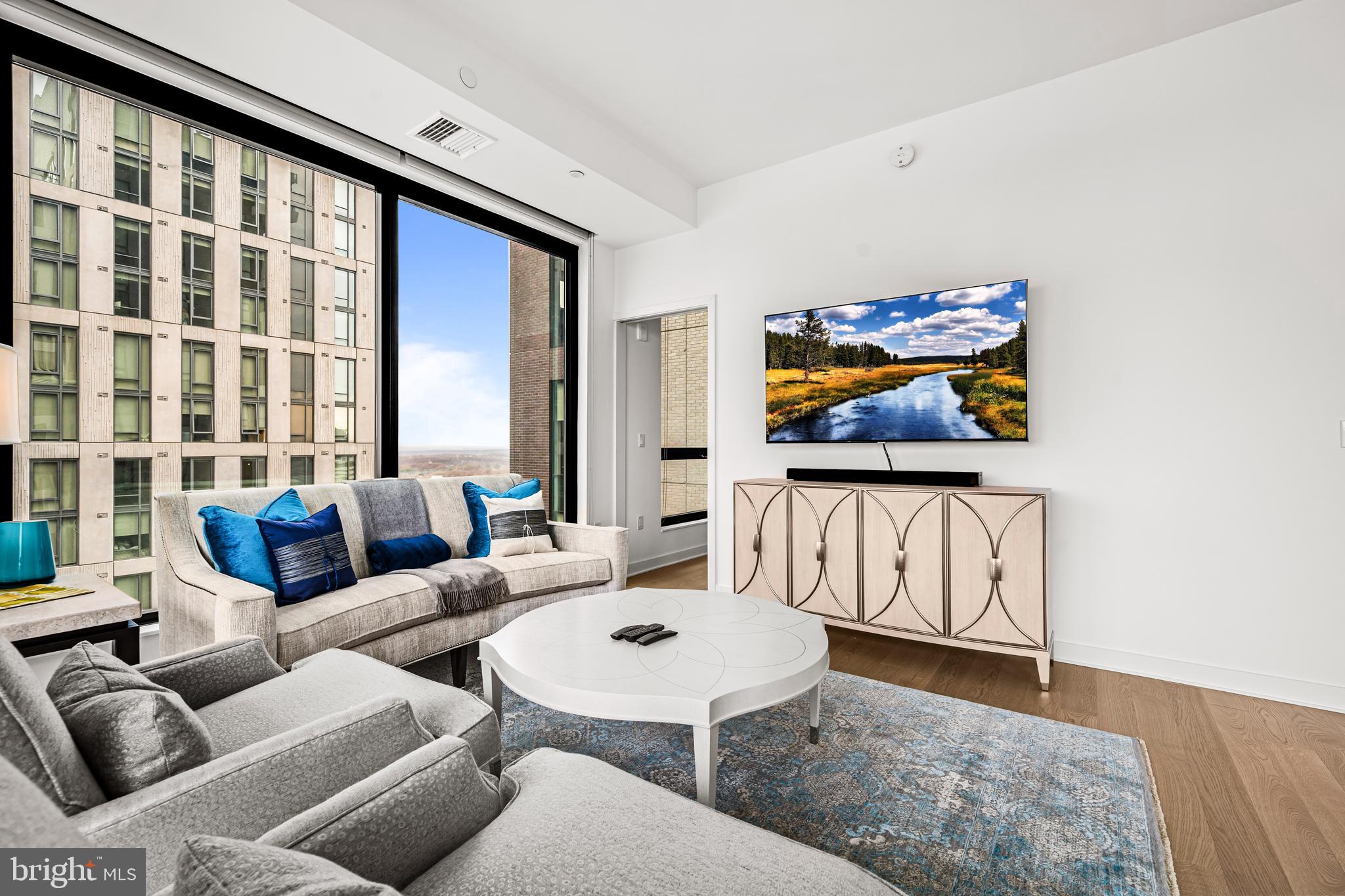 THE VERSE CONDO - Residential