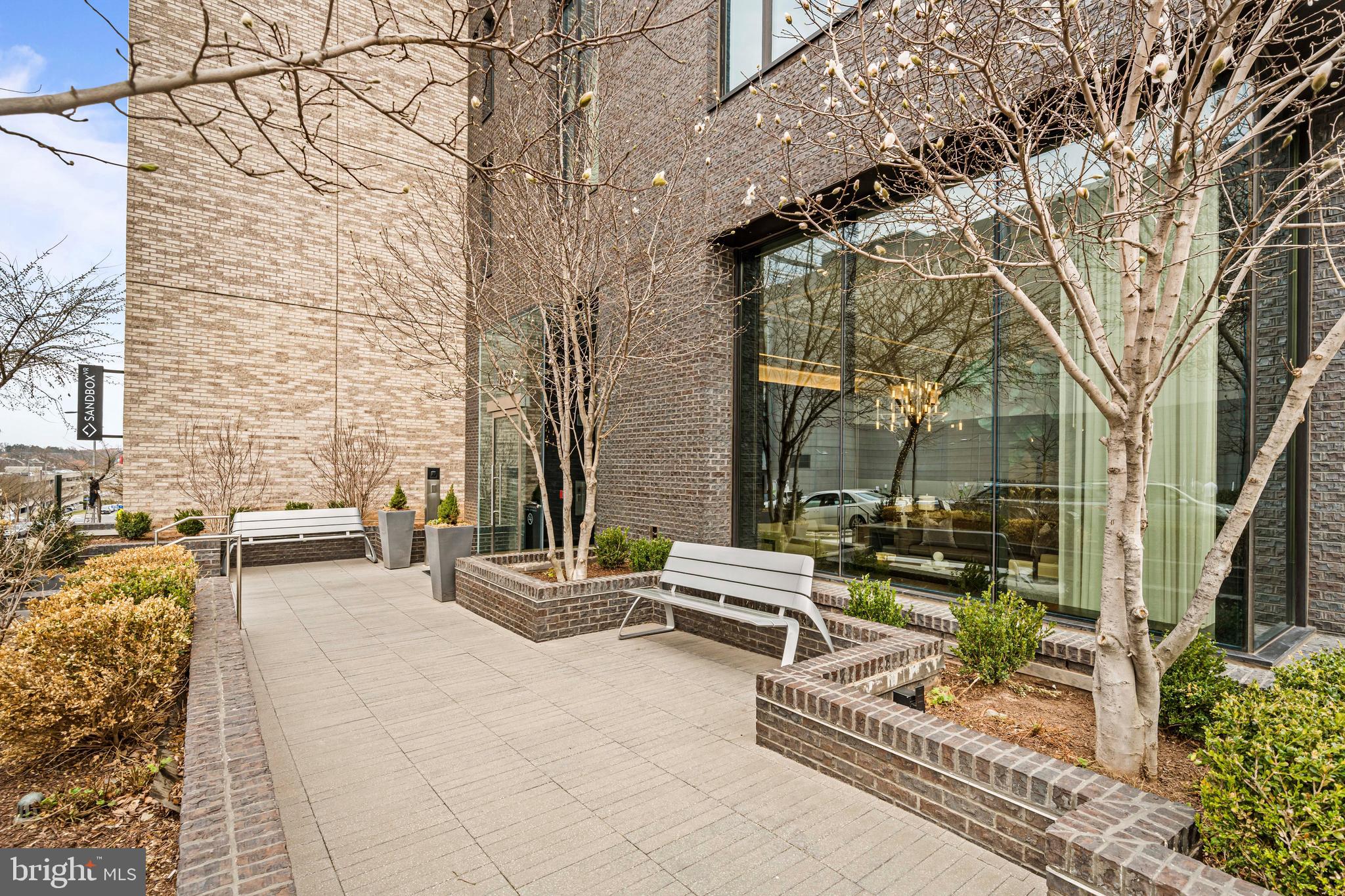 THE VERSE CONDO - Residential