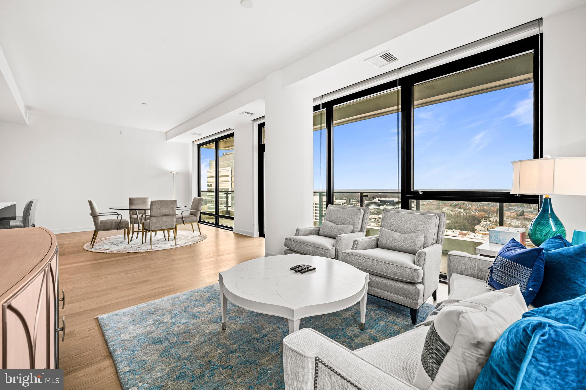 THE VERSE CONDO - Residential