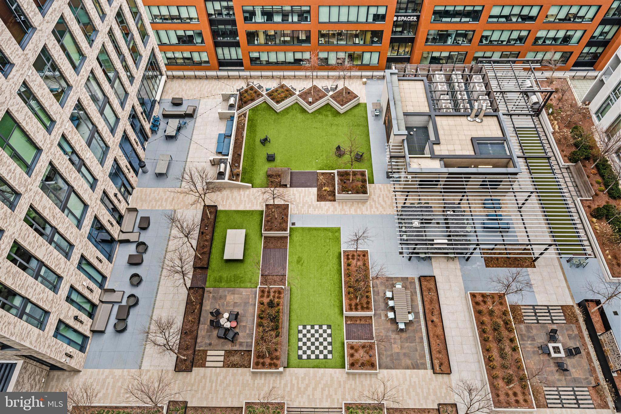 THE VERSE CONDO - Residential