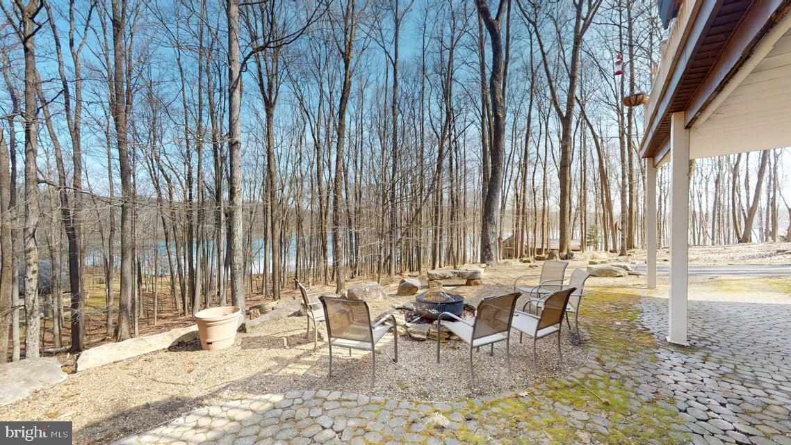 TREASURE LAKE - Residential