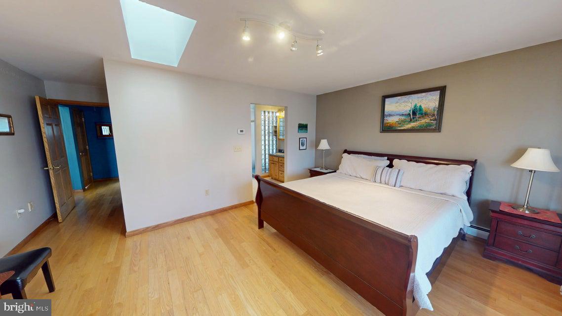 TREASURE LAKE - Residential