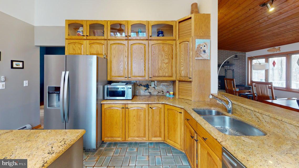 TREASURE LAKE - Residential