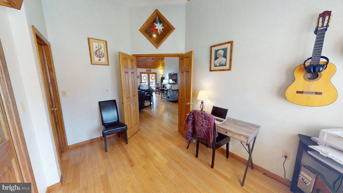 TREASURE LAKE - Residential