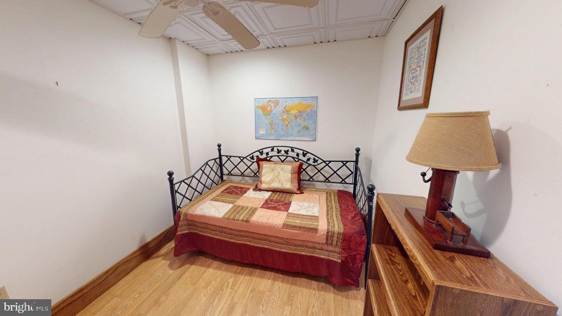 TREASURE LAKE - Residential