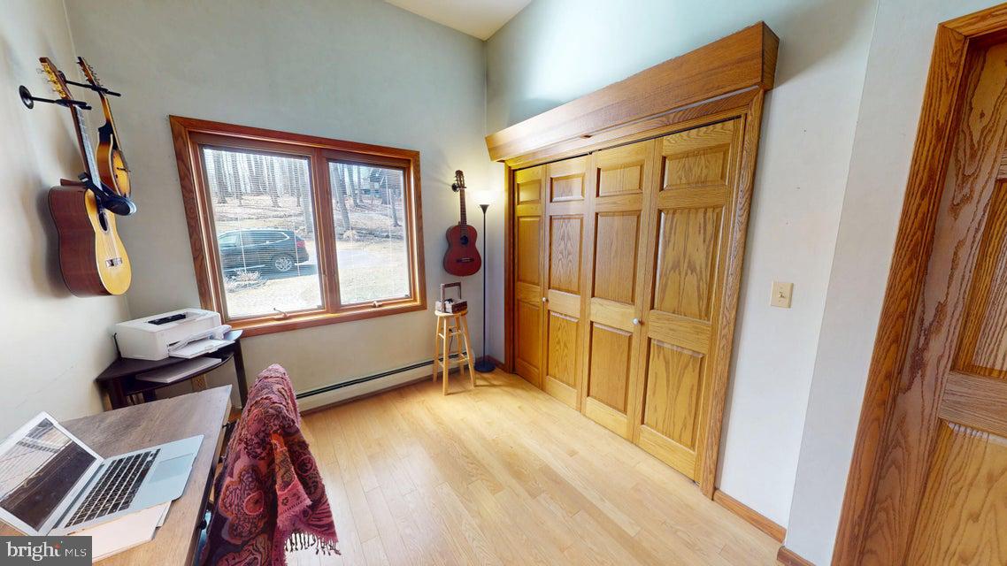 TREASURE LAKE - Residential