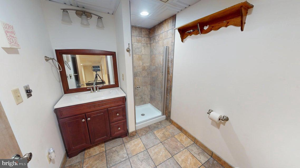 TREASURE LAKE - Residential