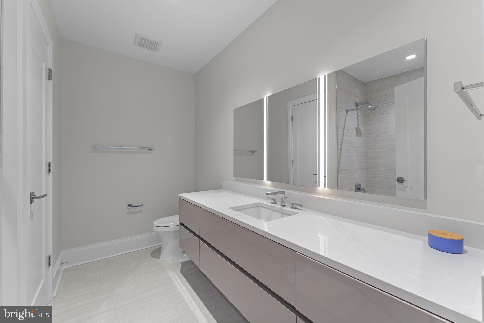 TYSONS CORNER - Residential