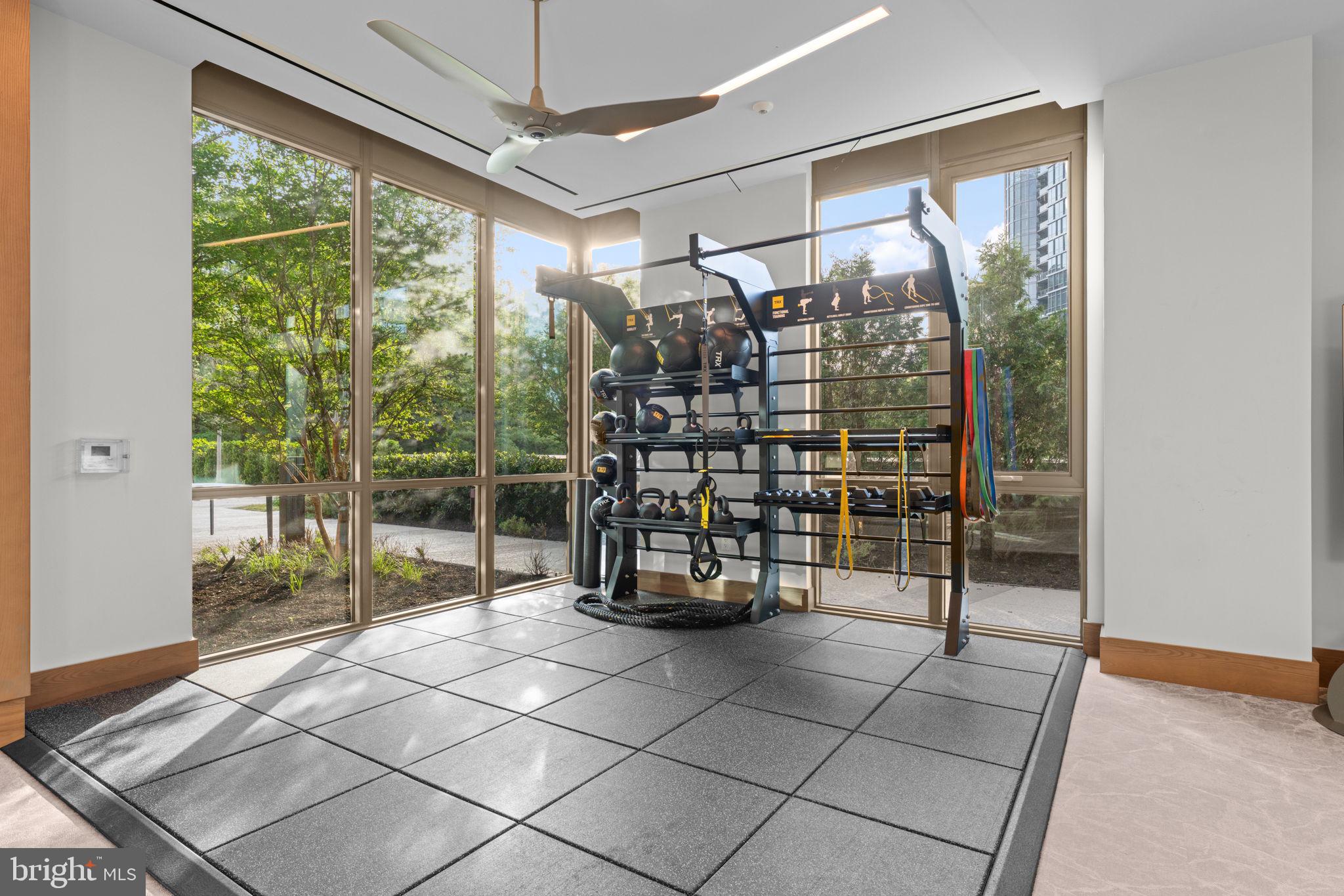 TYSONS CORNER - Residential