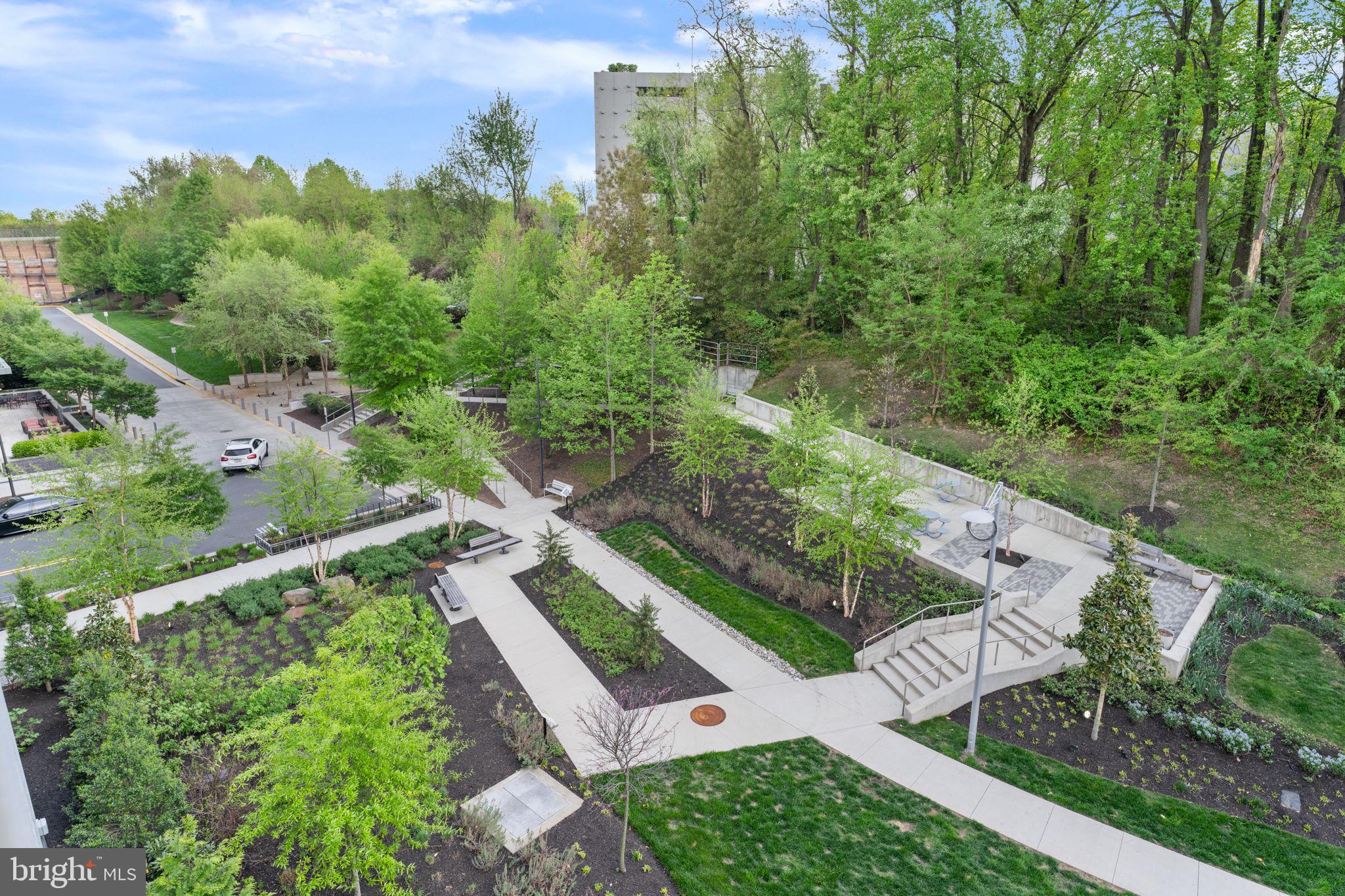 TYSONS CORNER - Residential