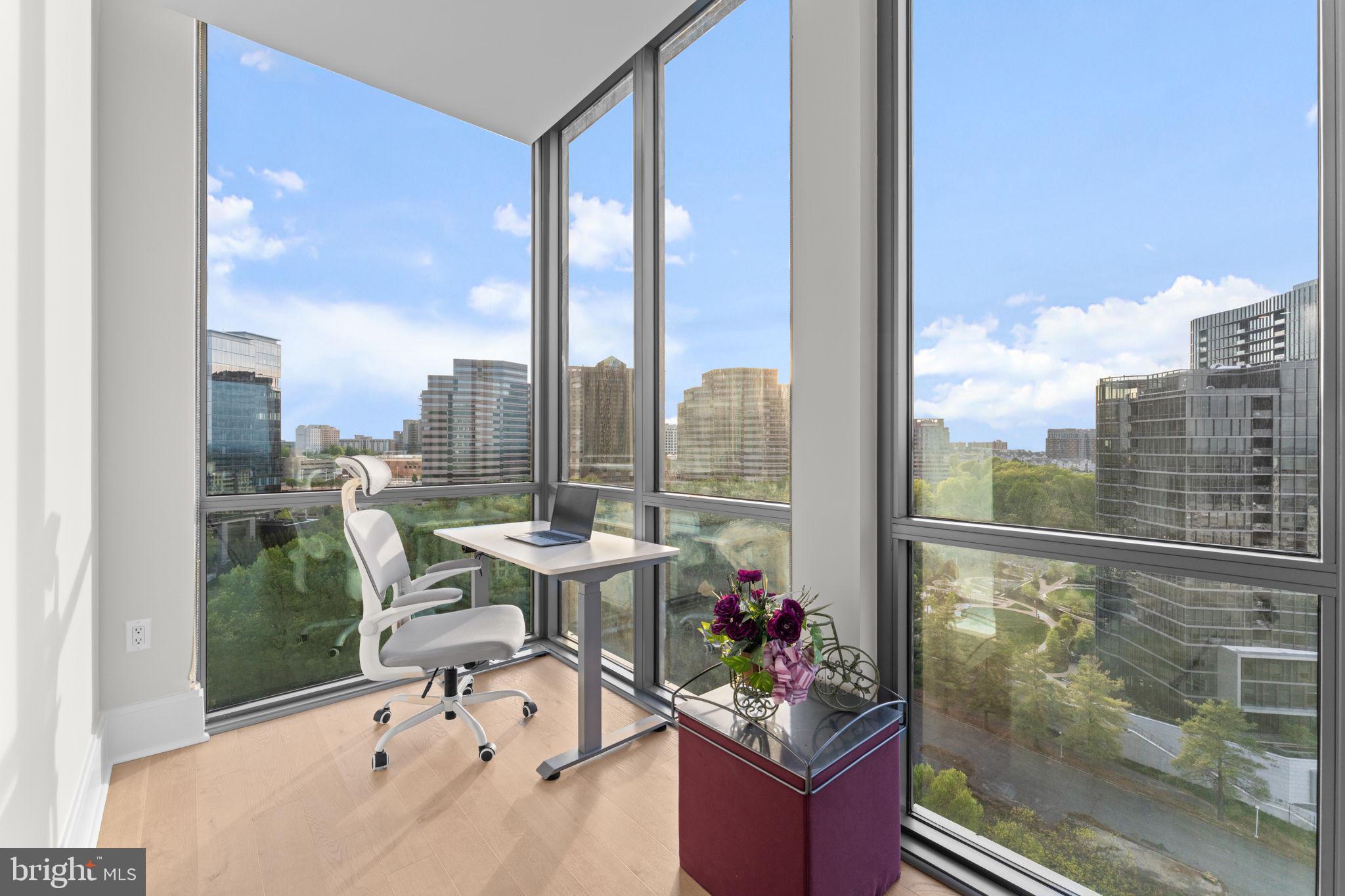 TYSONS CORNER - Residential