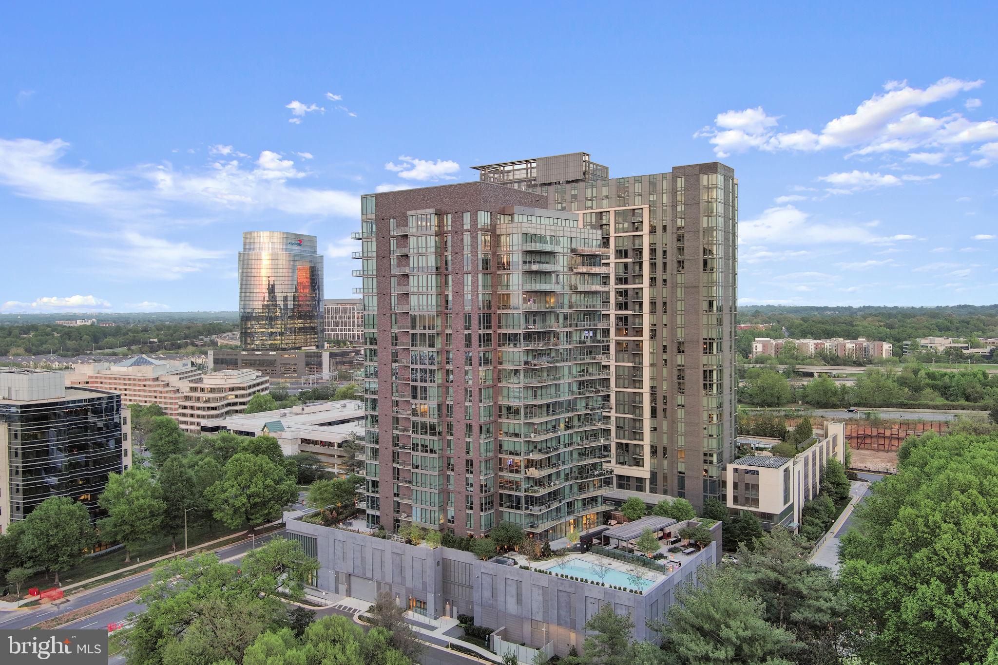 TYSONS CORNER - Residential