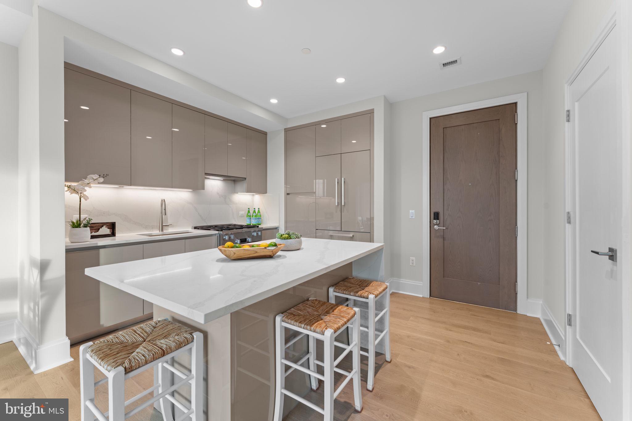 TYSONS CORNER - Residential