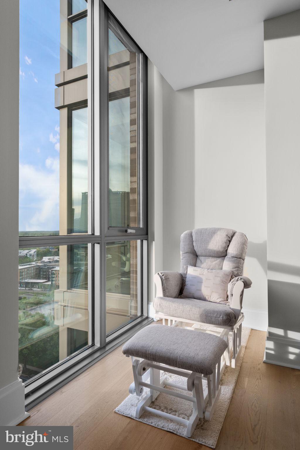 TYSONS CORNER - Residential