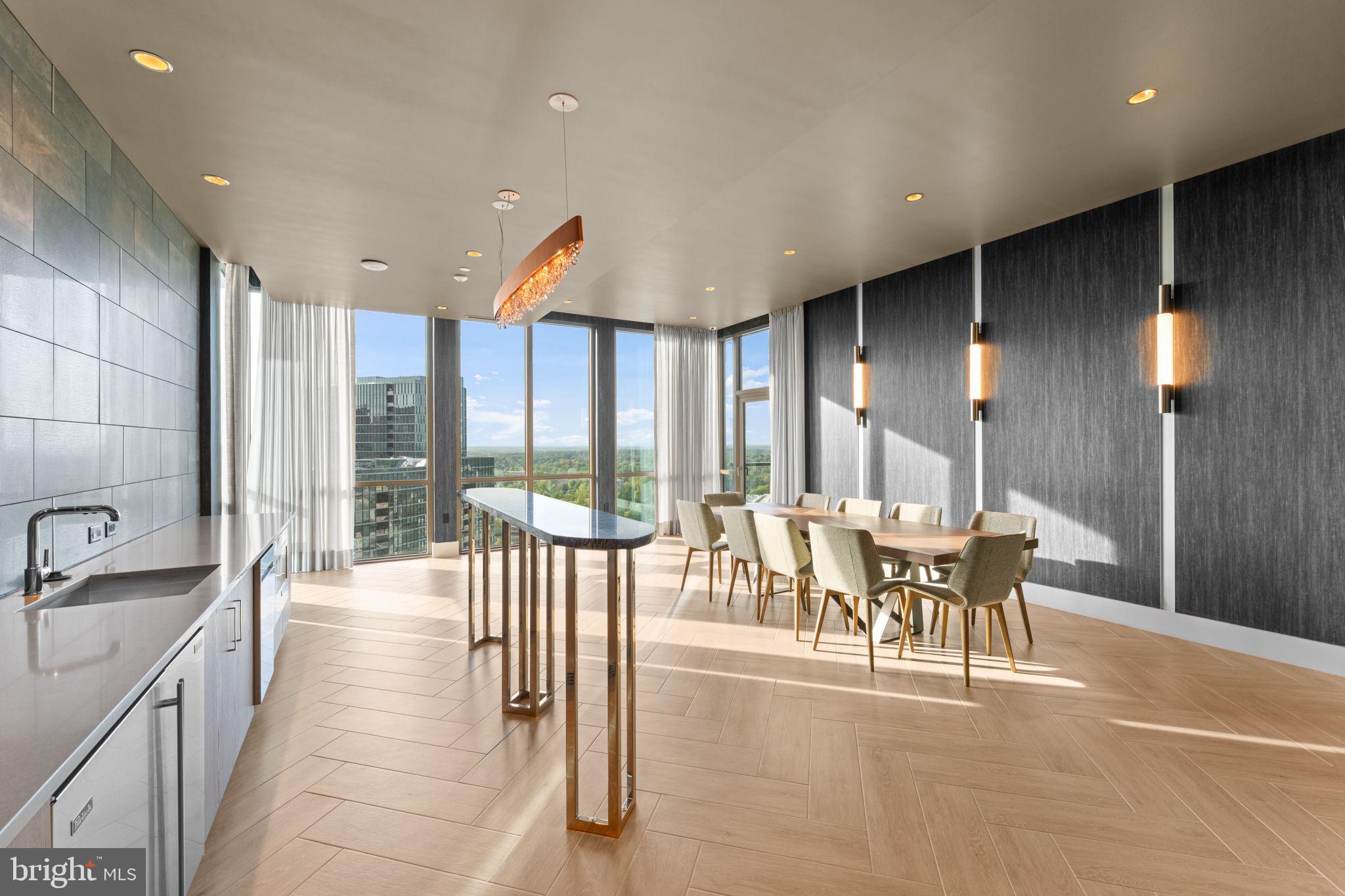 TYSONS CORNER - Residential