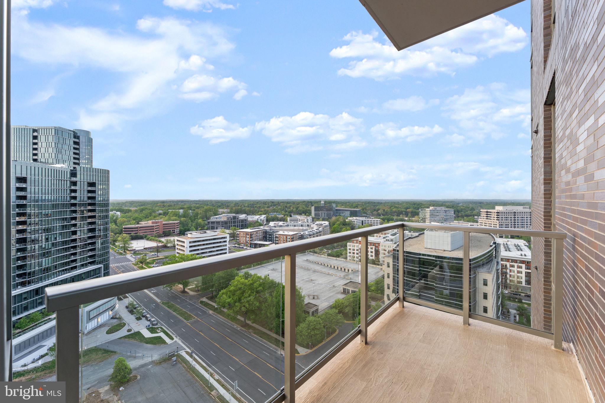 TYSONS CORNER - Residential