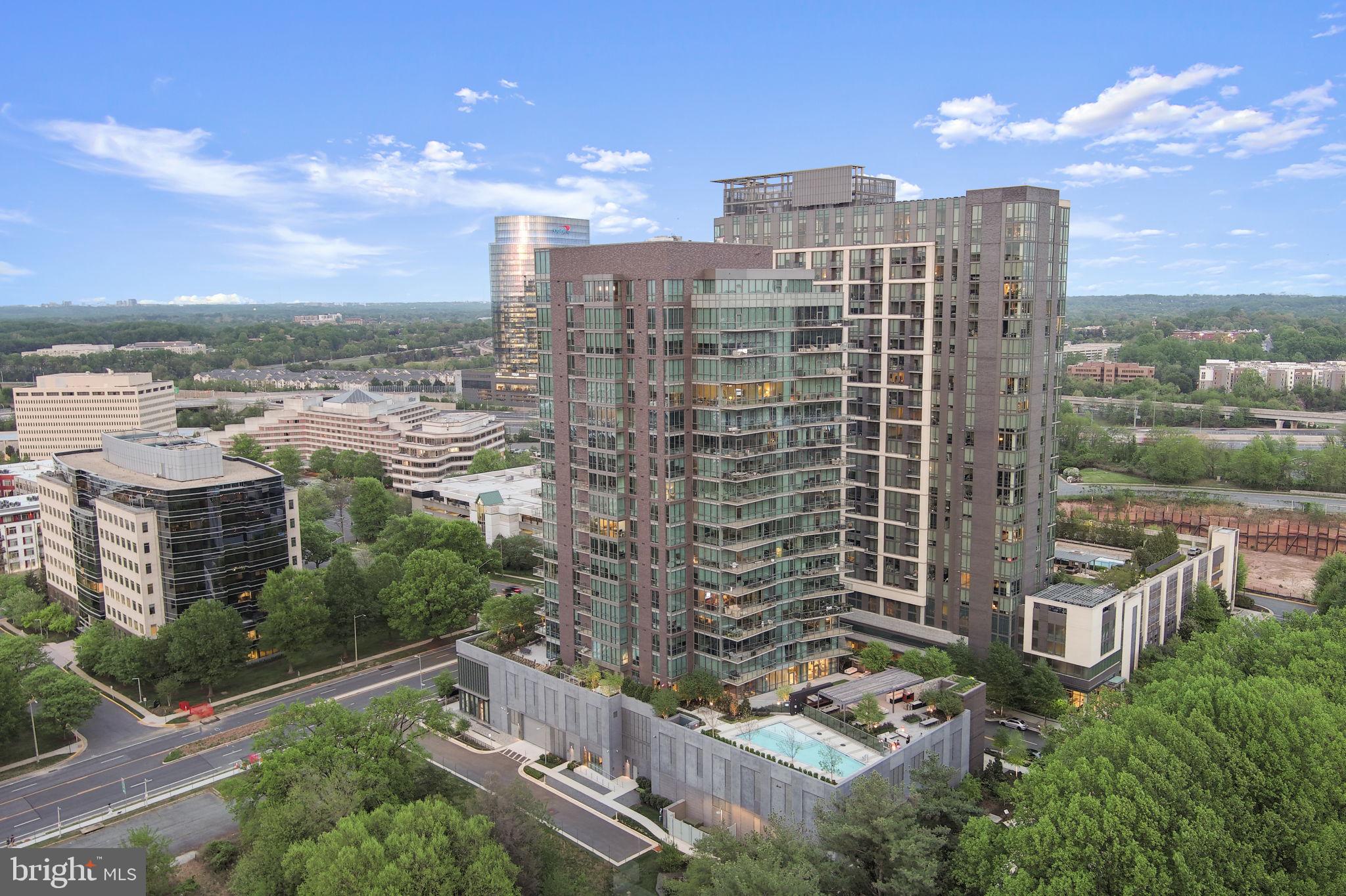 TYSONS CORNER - Residential