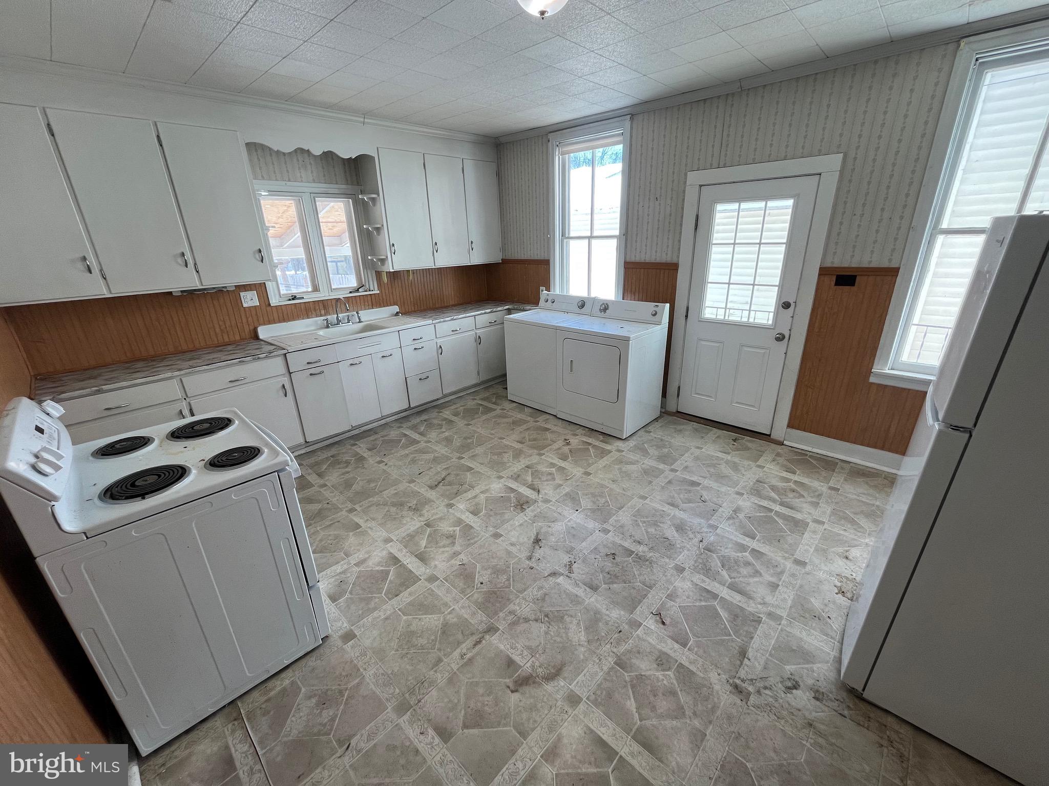 HALIFAX - Residential