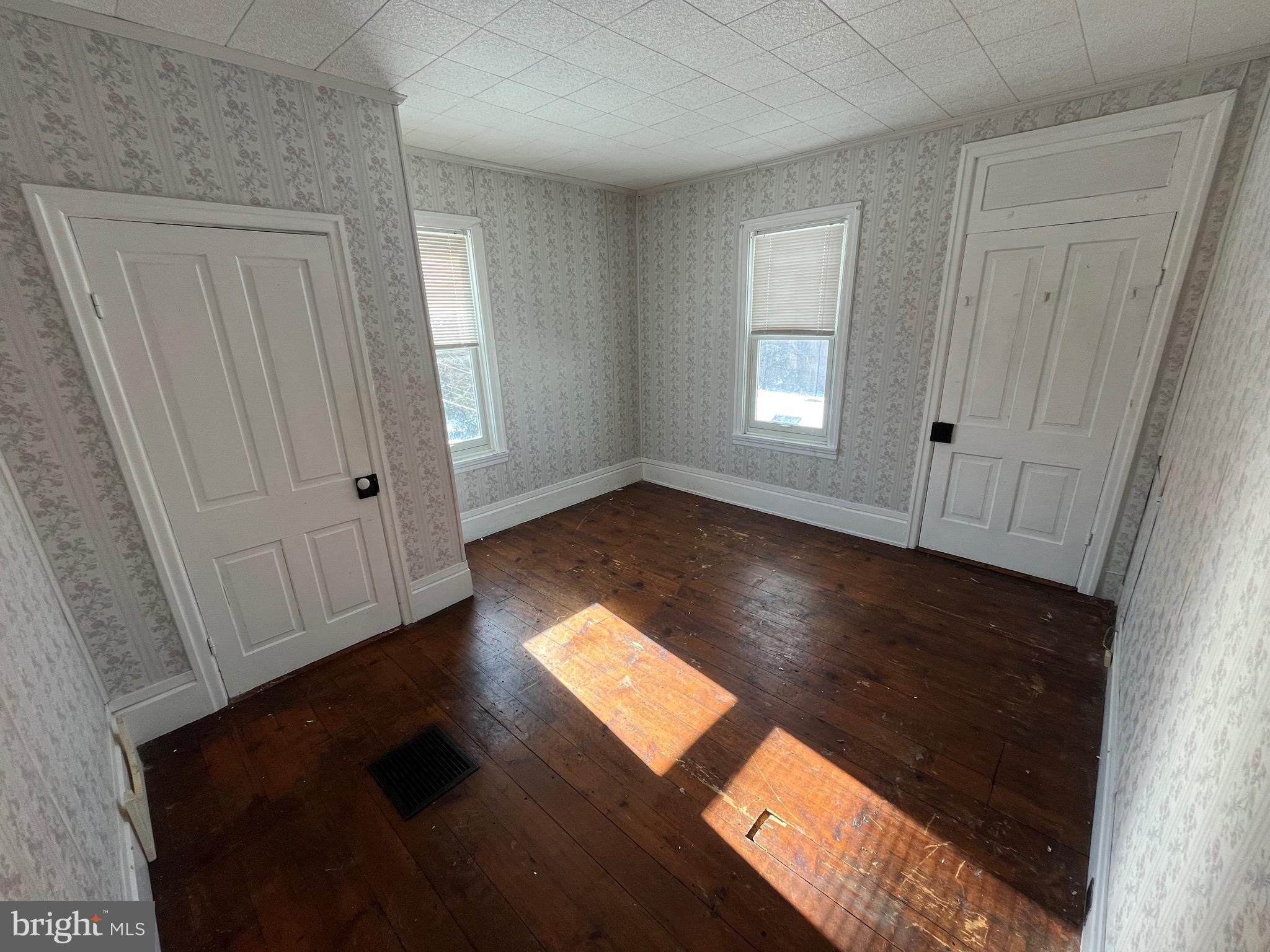 HALIFAX - Residential