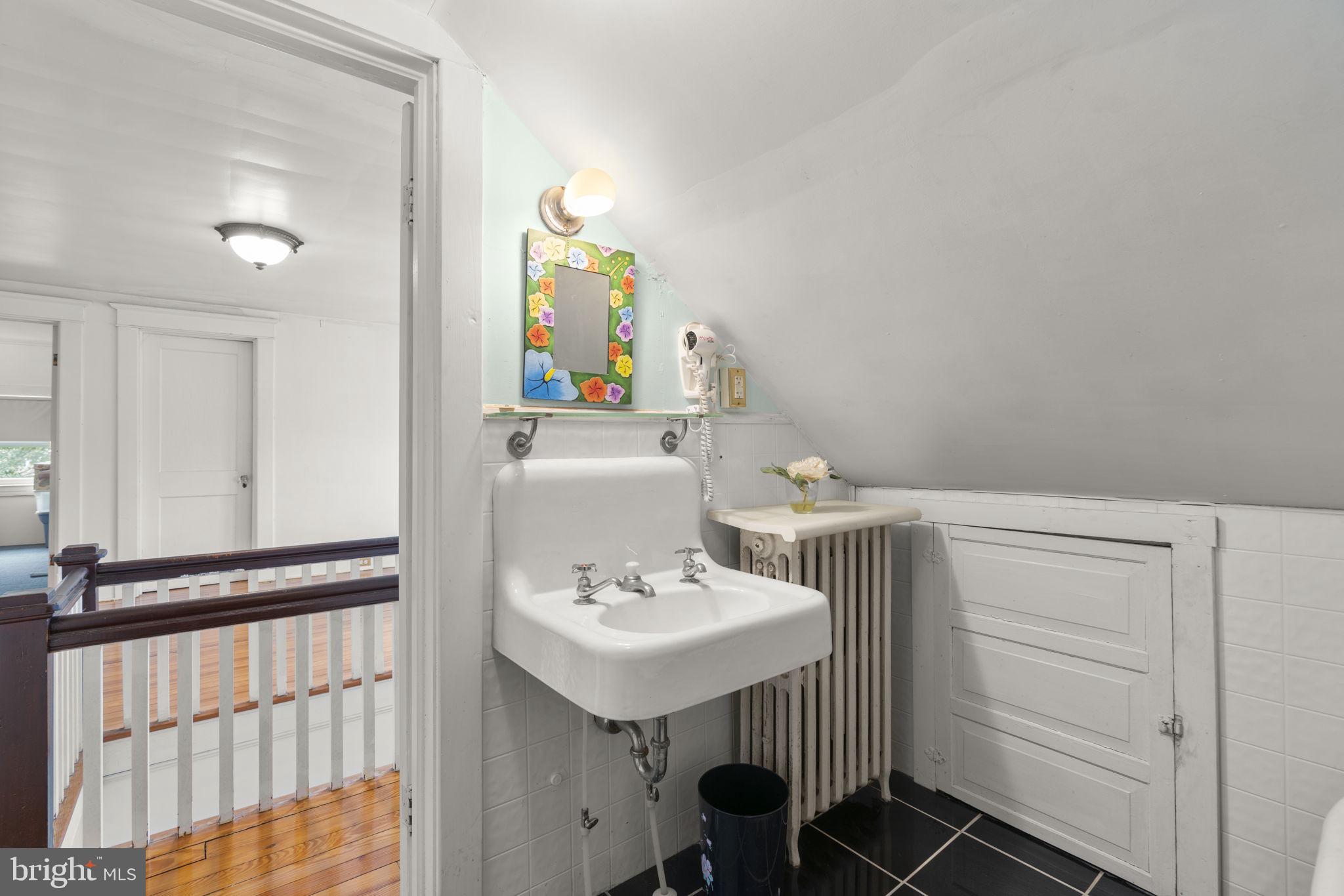 OVERBROOK - Residential