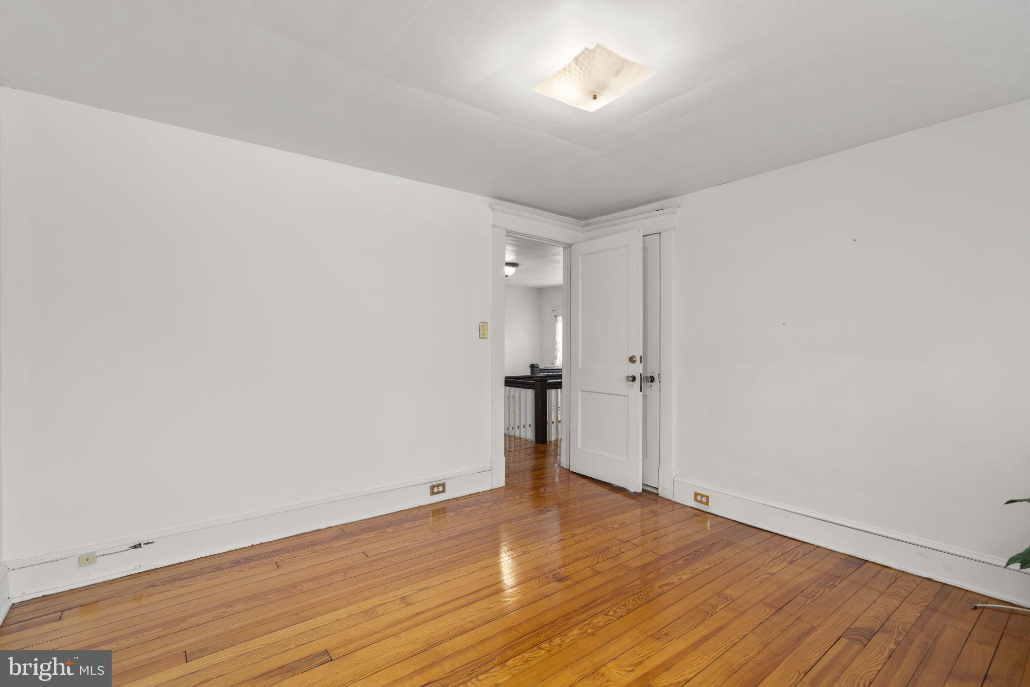 OVERBROOK - Residential