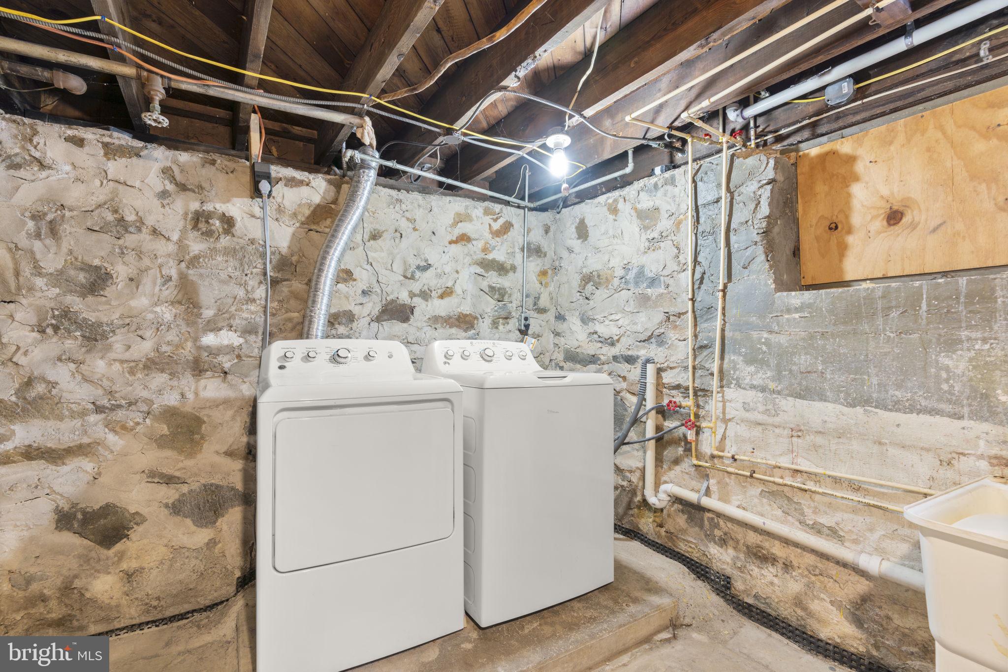 OVERBROOK - Residential