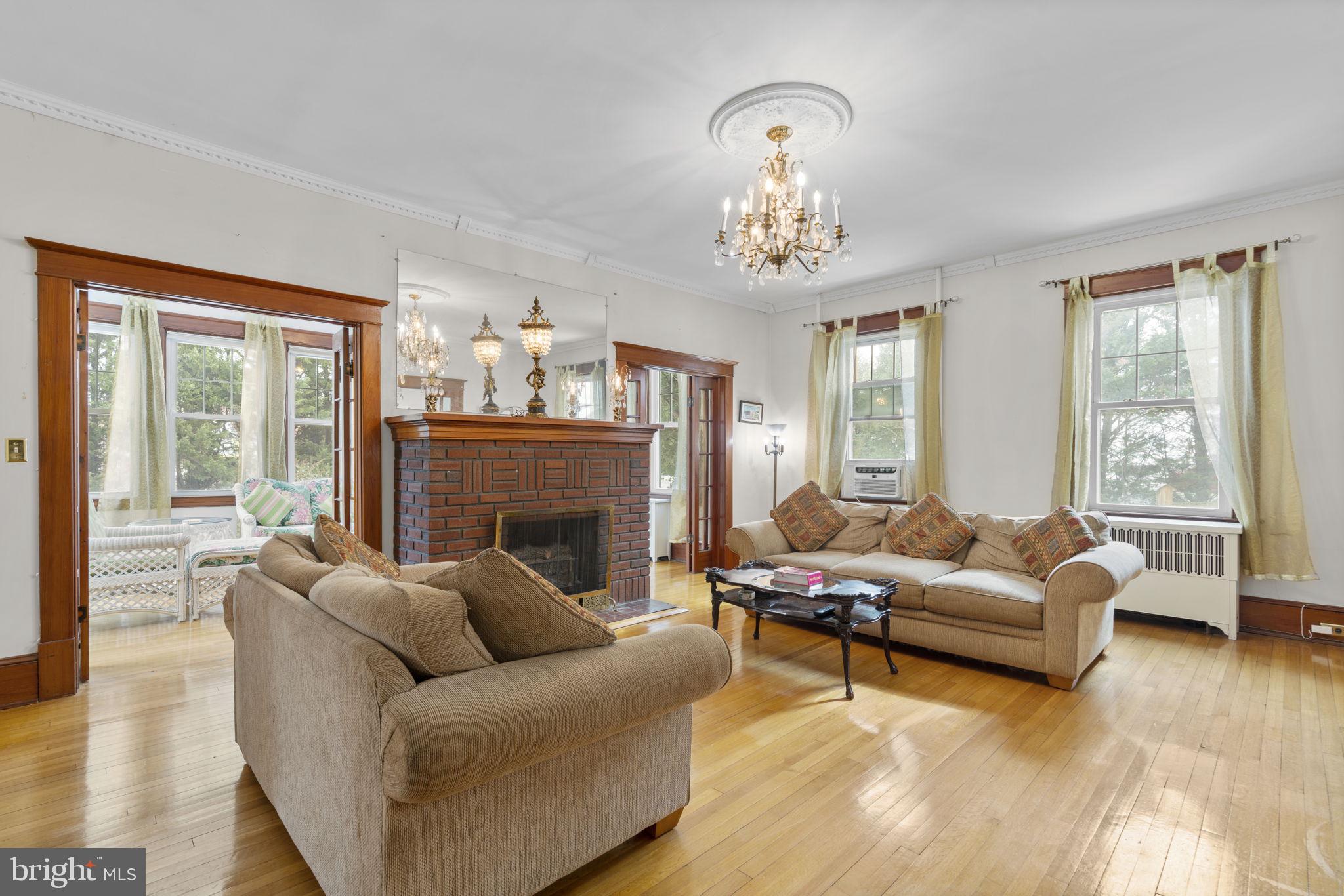 OVERBROOK - Residential