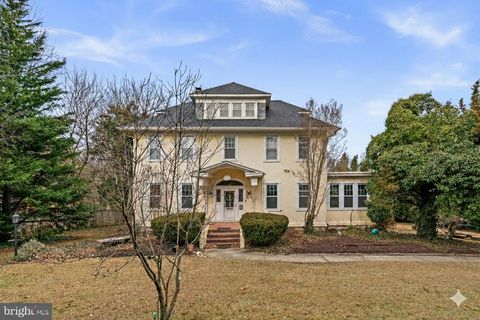 6100 FREDERICK ROAD CATONSVILLE MD 21228