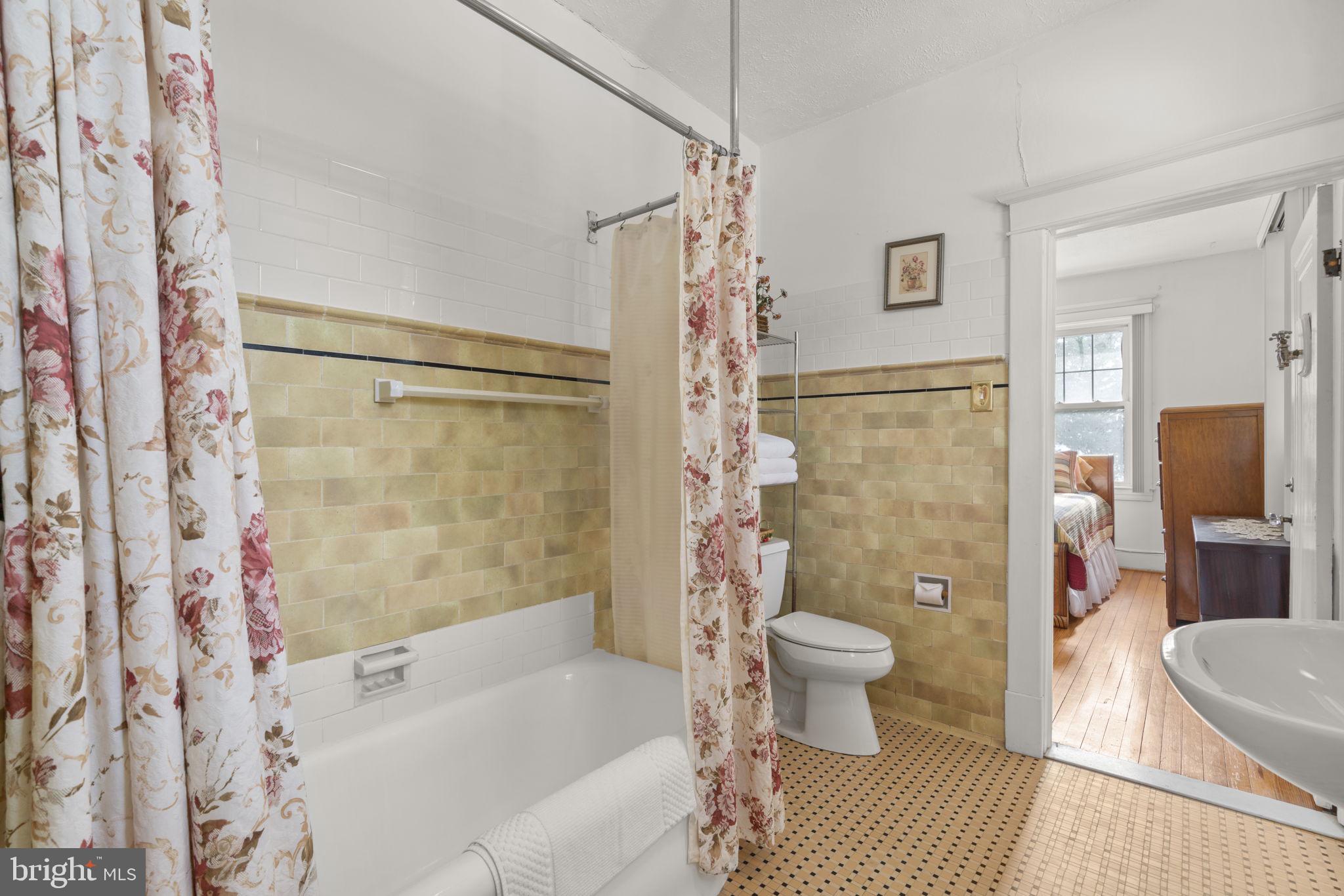 OVERBROOK - Residential