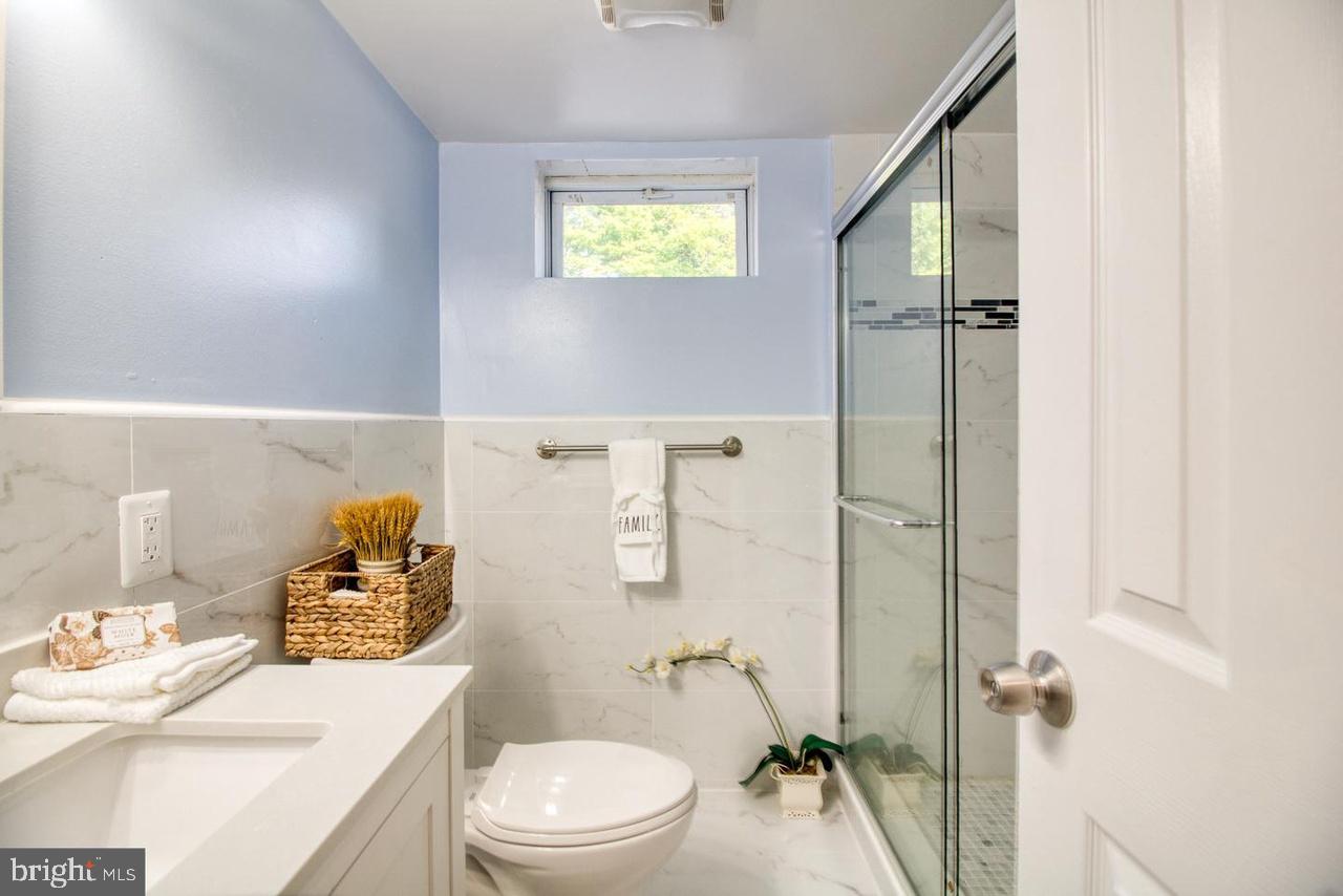 OAKVIEW - Residential Lease