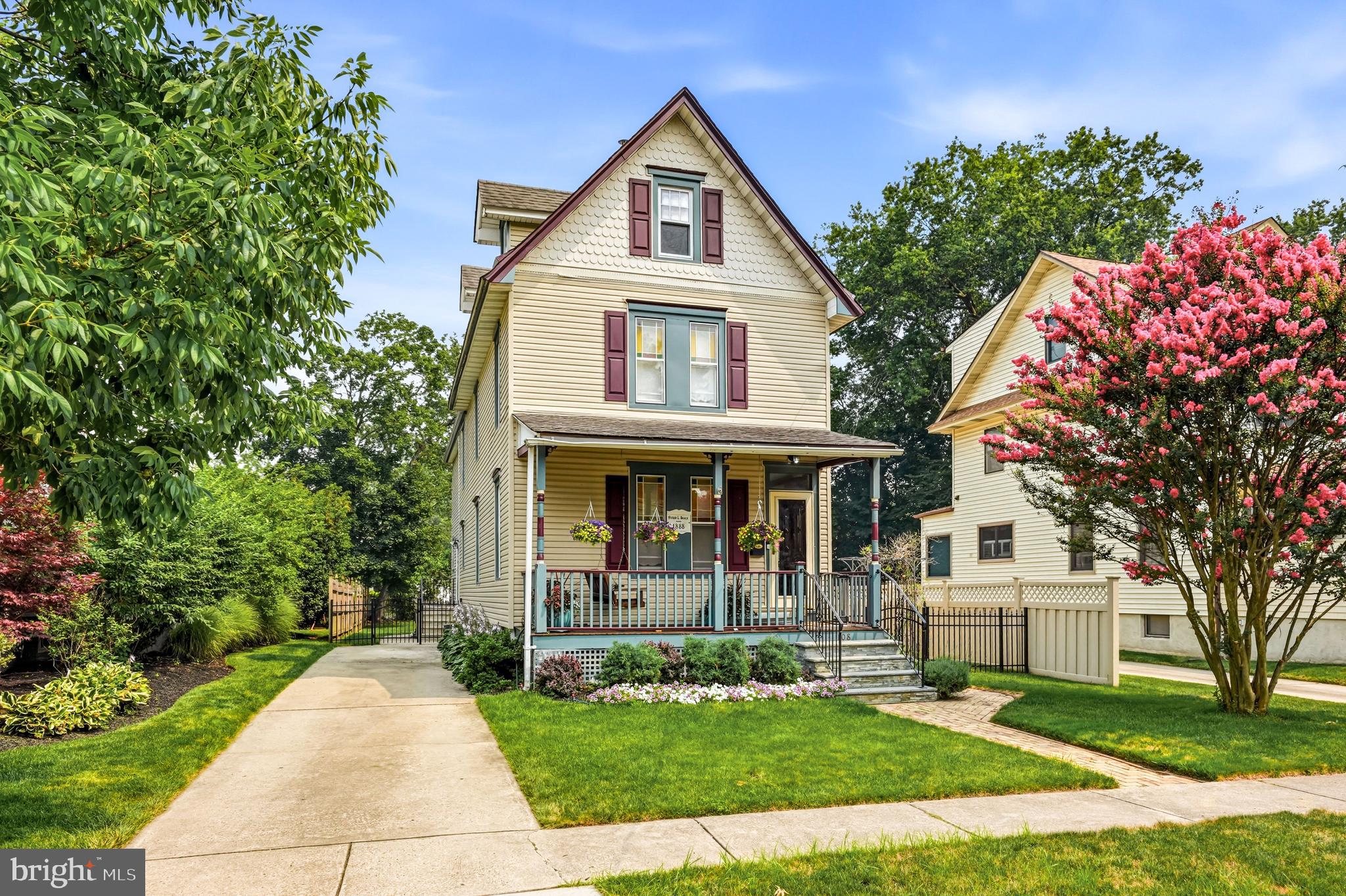 108 W CENTRAL AVENUE