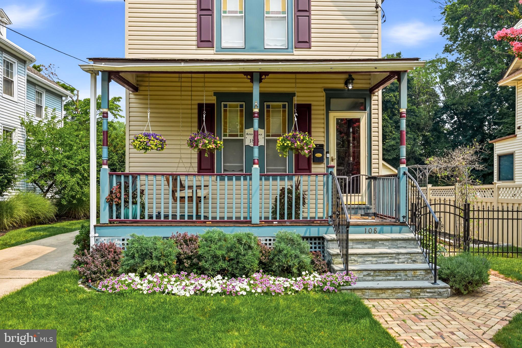 108 W CENTRAL AVENUE