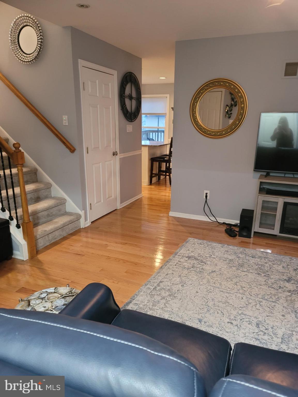 UPLAND VIL - Residential