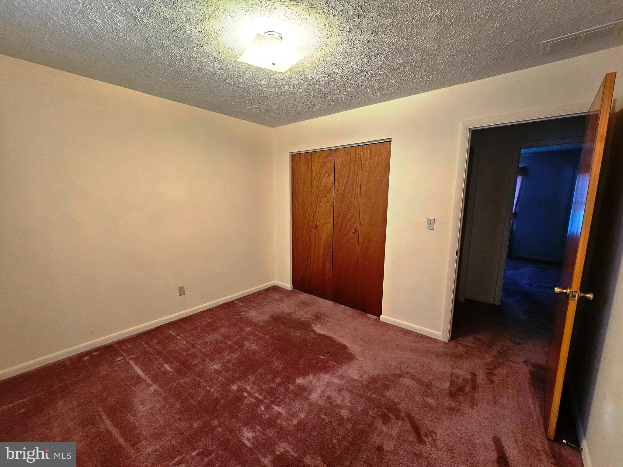 MOUNTAINAIRE VILLAGE - Residential