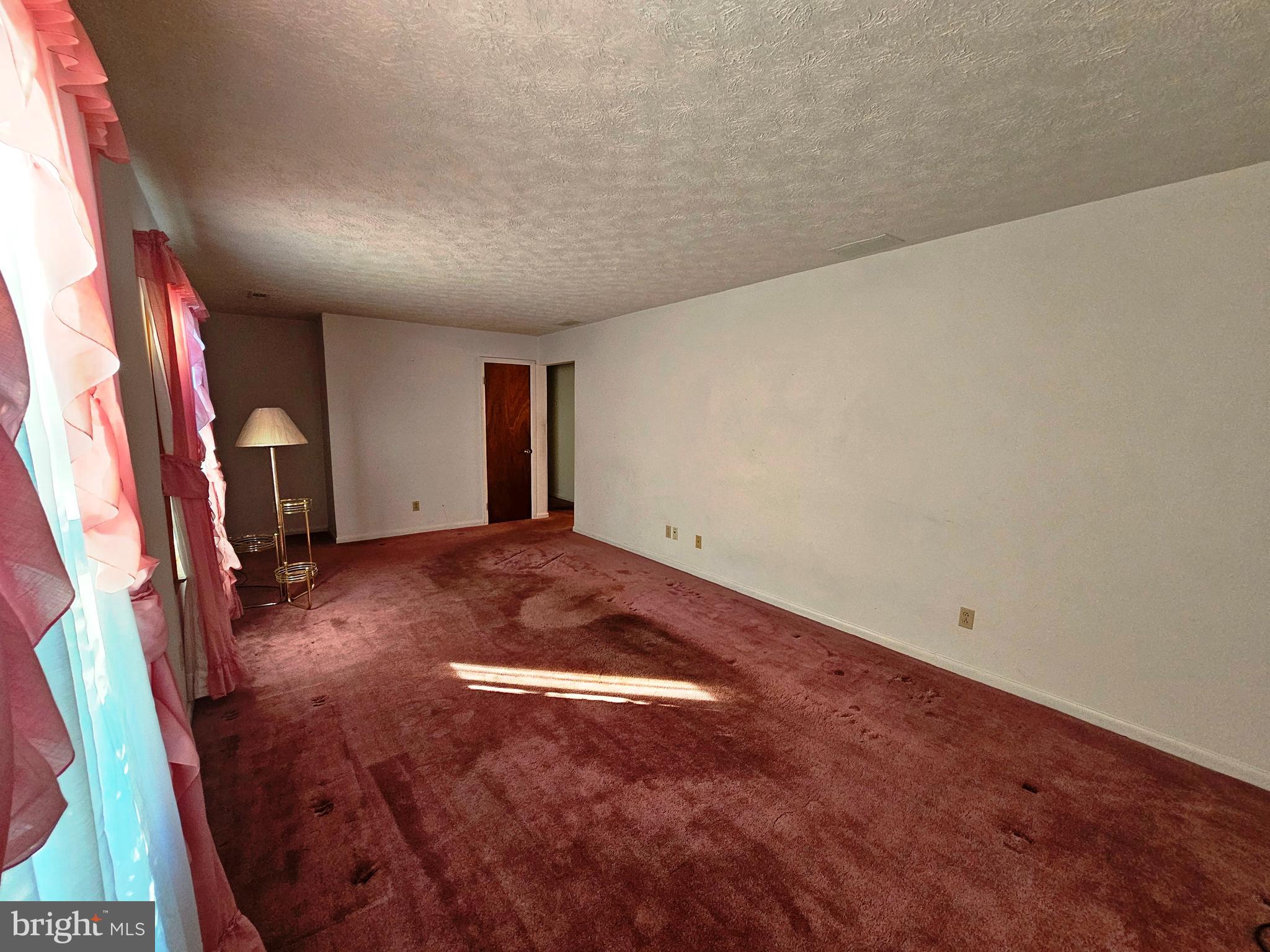 MOUNTAINAIRE VILLAGE - Residential