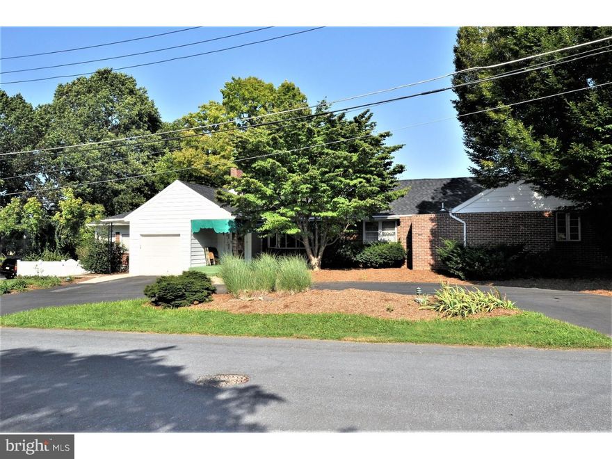 SOLID all Brick sprawling RANCH home. Built with craftsmanship and quality, this large ranch is gorgeous. Sitting on .37 acres on corner lot across from borough park, this home is elegant and beautiful. As you enter from the circular drive, you will be impressed with this home. Large formal living room with fireplace. Three large bedrooms on the first floor as well as an additional bedroom on the lower level, 4 full bathrooms. Stunning Family Room that overlooks the back yard and with heated in-ground pool, pool house with changing rooms and of course an outdoor bar and kitchen area for those family gatherings. Large back covered patio. Beautiful hardwood floors. All of this in Palmer Township! Make your appointment today.