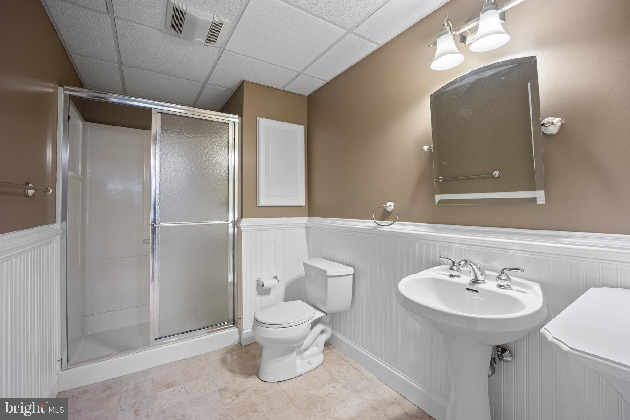 POTTERS POND - Residential