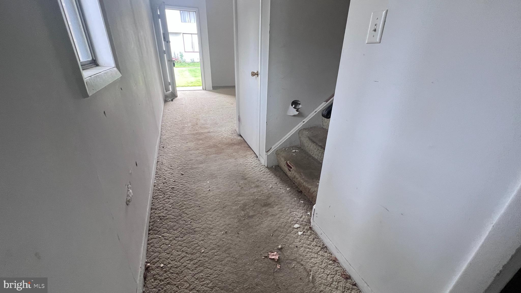 171 HOLLINGSTON PLACE