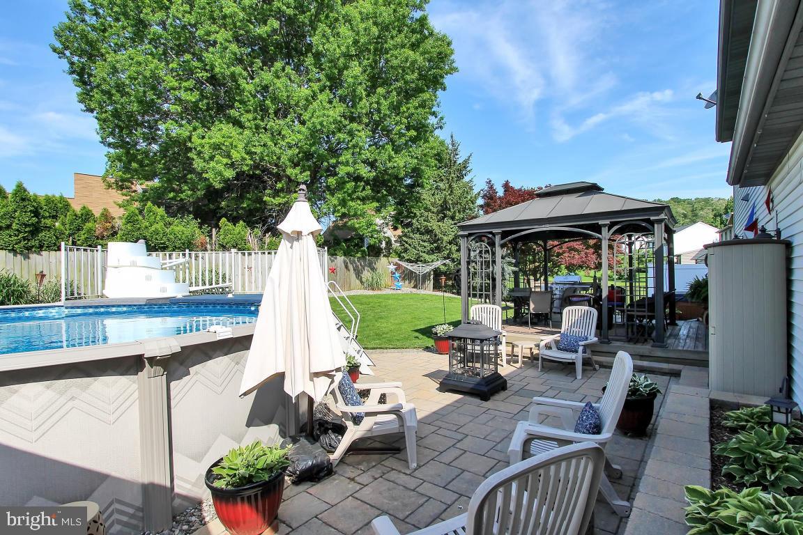 HEMPFIELD GREEN - Residential