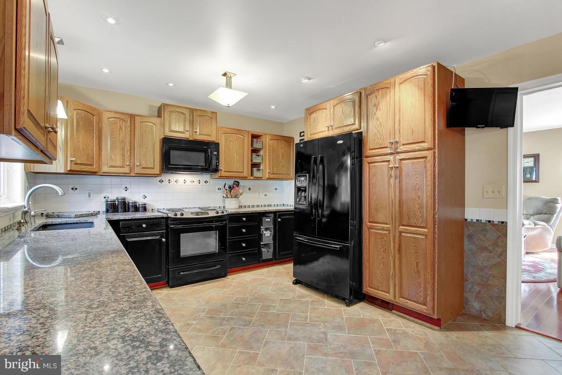 HEMPFIELD GREEN - Residential