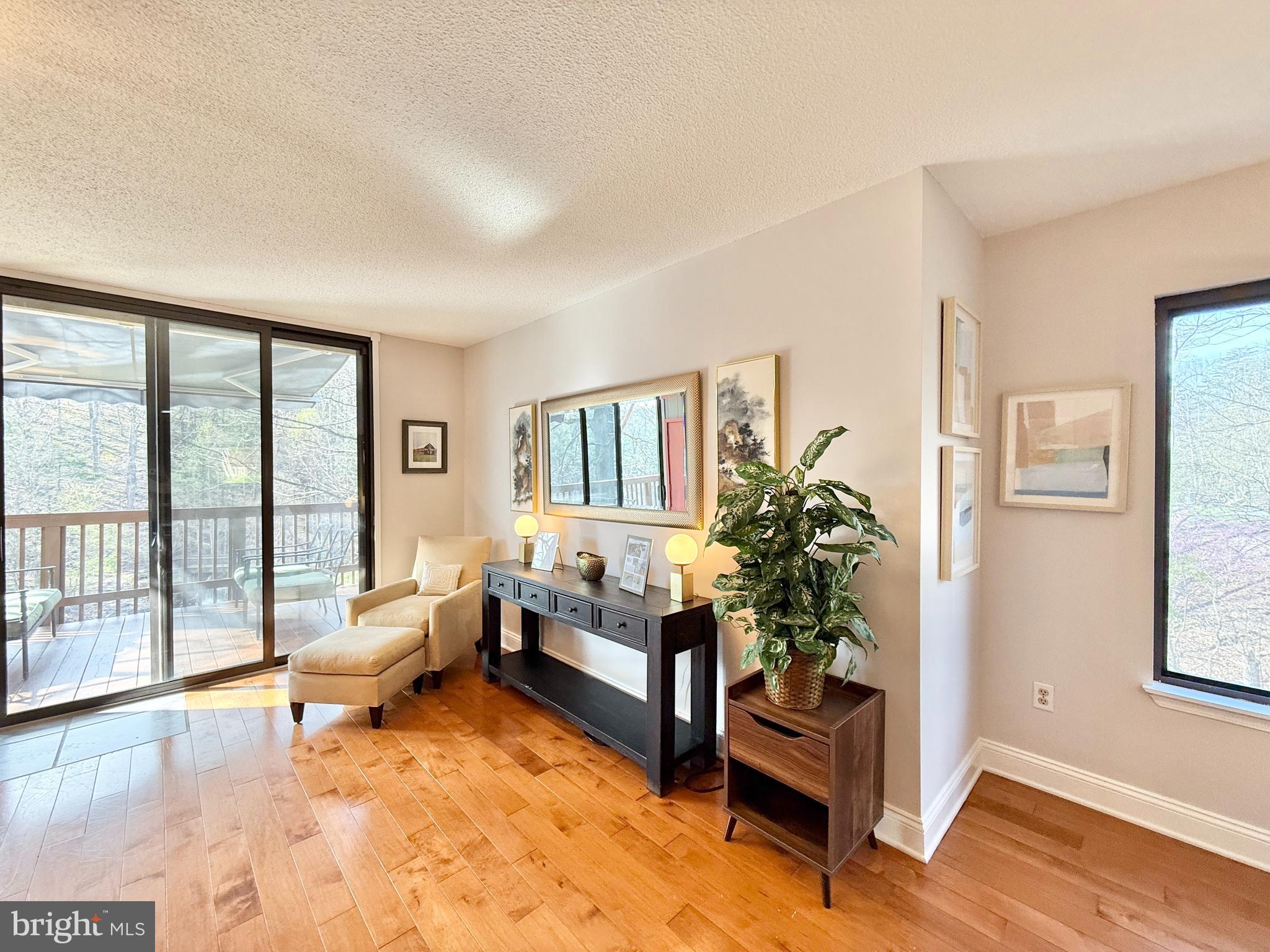 THE WOODS - Residential