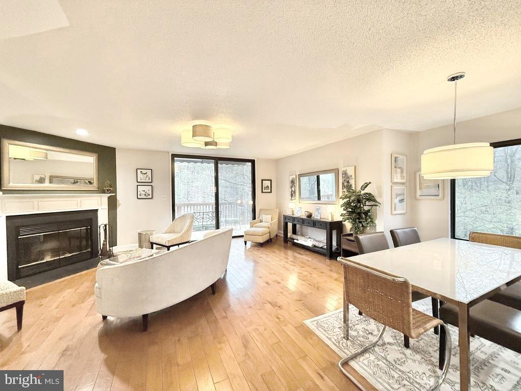 THE WOODS - Residential